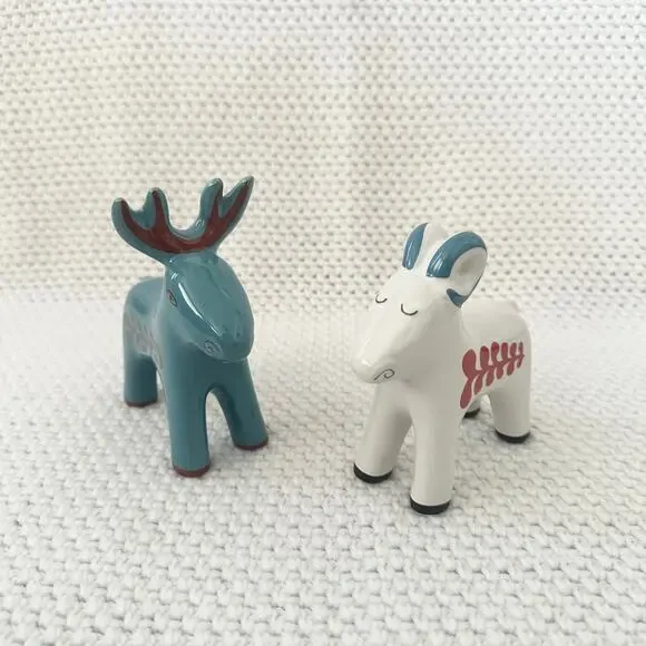 IKEA Vinterfint Set of 2 Ceramic Deer Goat White Blue Folk Figurines 2022 - Picture 3 of 6